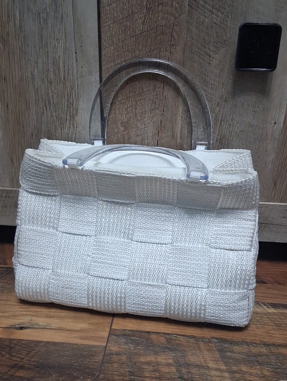 M & G Bertini White Basket Weave Handbag Italy